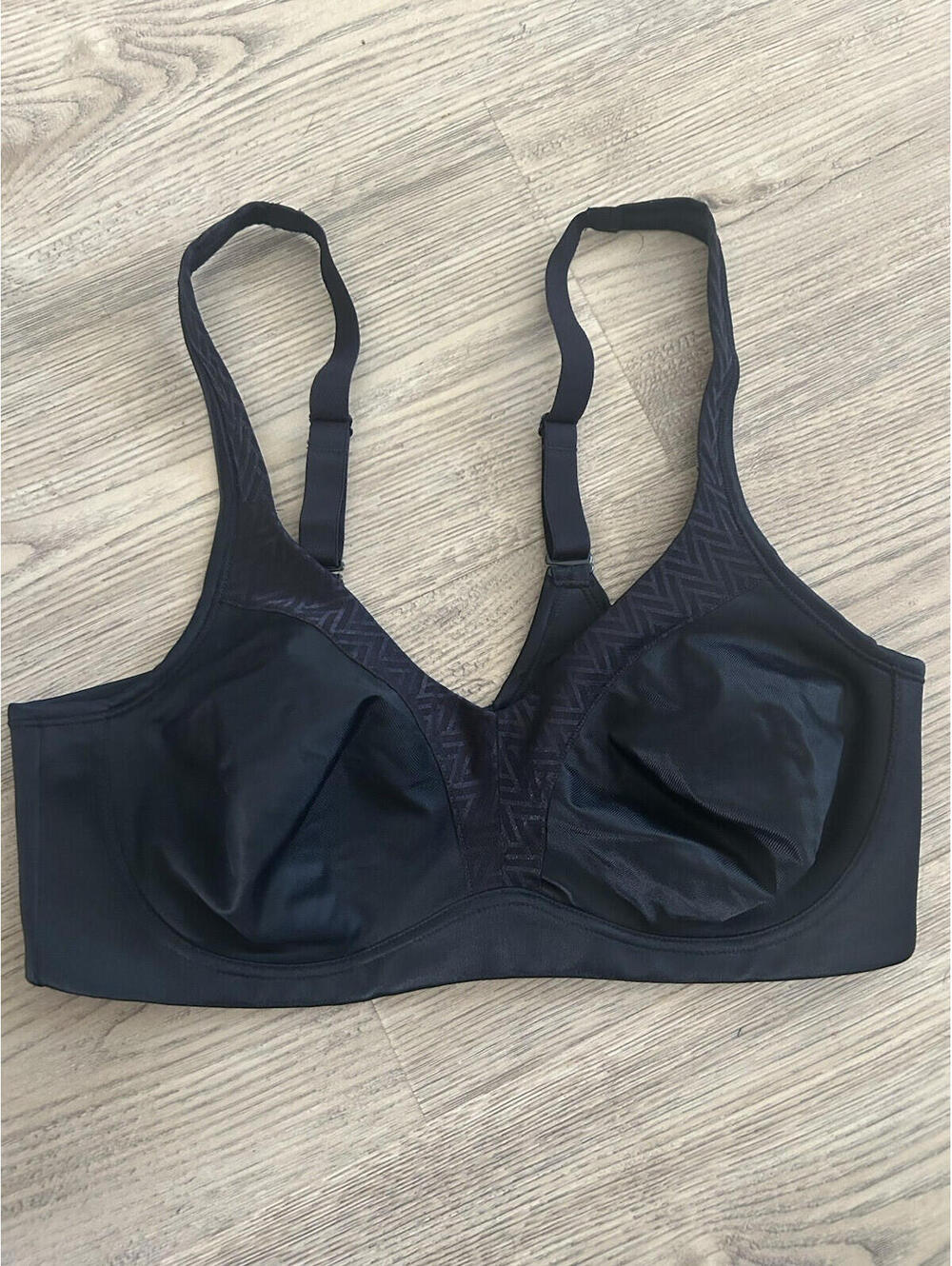 Playtex Women's Wireless Bra 18 Hour Bounce Control Convertible Black 38C